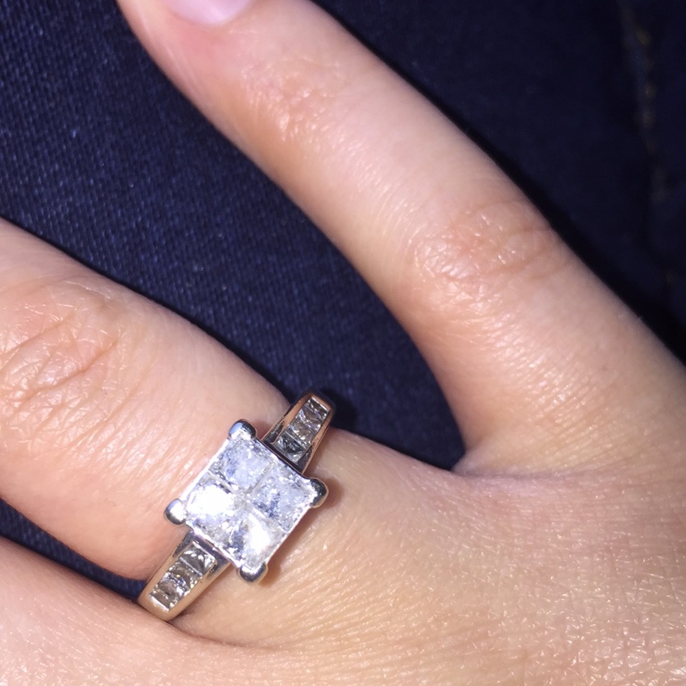 Diamond ring - Picture 3 of 3